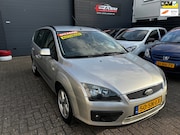 Ford Focus - 1.6-16V Futura