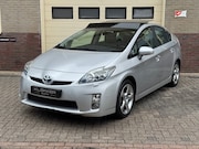 Toyota Prius - 1.8 Dynamic Solar Pano|Leder|Stoelverw.|Navi|Camera|Dealer O