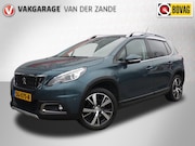 Peugeot 2008 - 1.2 Automaat Allure, Camera, Panodak, Trekhaak, NL/NAP, Comp