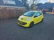 Peugeot 107 - 1.0-12V XR