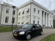 Volkswagen Golf - 5 1.6 FSI AIRCO, CARPLAY, 5 DRS RIJKLAAR
