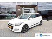 Hyundai i20 - 1.0 T-GDI Black Edition | Achterbank in delen neerklapbaar |