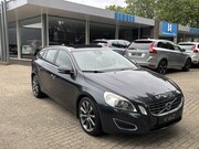 Volvo V60 - 3.0 T6 AWD Summum Schuifdak Standkachel On call Keyless