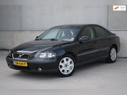 Volvo S60 - 2.4 5 cilinder, Automaat, Half Leder, Camera, NAP