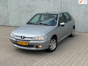 Peugeot 306 - 1.6 XT Automaat Airco 5drs GEEN APK Opknapper