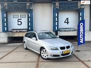BMW 3-serie - 320i Business Line (Dealer Onderhoud+Navi+Net)