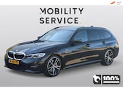 BMW 3-serie - Touring 330i Business Edition Plus M Pano VC LED CarPlay