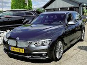BMW 3-serie - Touring 318i Luxury Automaat 2019 Leer NL Auto