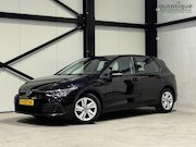 Volkswagen Golf - 1.0 eTSI Life | navi | led | carplay | stoelverwarming |