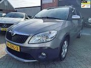Skoda Roomster - 1.2 TSI Arctic AUTOMAAT-NAVI-CRUISE-CLIMA