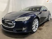 Tesla Model S - 85 Performance - Frontschade - Schade