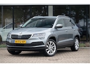 Skoda Karoq - 1.0 TSI Style | Trekhaak | ACC | Camera | Navi | Apple CarPl