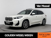 BMW X1 - xDrive25e | M-pakket | PANO | Head-up display | 360 Camera |