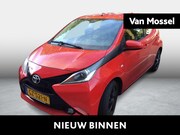 Toyota Aygo - 1.0 VVT-i x-play | NIEUW BINNEN |