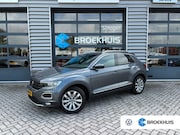 Volkswagen T-Roc - 1.5 TSI 150 pk Sport 7-DSG | Navigatie | Achteruitrijcamera 