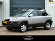 Hyundai Tucson - 2.7i V6 4WD Style 2e EIG / AUTOMAAT / LEER