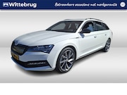 Skoda Superb - Combi 1.4 TSI iV Sportline Business Panoramadak / wegklapbar