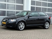 Audi A3 - 1.6 Attraction ProLine Clima Cruise Trekhaak APK tot 2027
