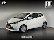Toyota Aygo - 1.0 VVT-i x-play | Achteruitrijcamera | Airco |