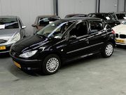 Peugeot 206 - 1.4 Air-line Nieuwe APK NAP Koppeling vervangen