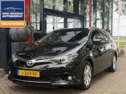 Toyota Auris - Touring Sports 1.2T Trend | Panoramadak | Navigatie | ECC |