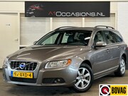 Volvo V70 - 2.0T Summum + AUTOMAAT + LEDER