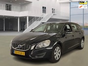 Volvo V60 - 1.6 T3 Kinetic Airco Cruise Leder Navi PDC Xenon