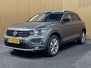 Volkswagen T-Roc - 1.5 TSI Sport | Trekhaak | Camera | CarPlay | Stoelverwarmin