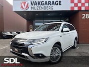Mitsubishi Outlander - 2.4 PHEV Intense+ // HALF-LEDER/ALCANTARA // NAVI + CARPLAY