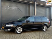 Volvo V70 - 2.0 T4 Dynamic, ACC, Stoel/Stuur verw., Afn Trekhaak, Standk