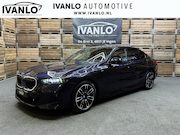 BMW i5 - EDrive40 84 kWh Pro B&W M-Sport Pano iconic grill LED Navi M