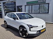 Volvo EX30 - Single Motor Extended Range Plus 69 kWh | Warmte pomp | Stoe