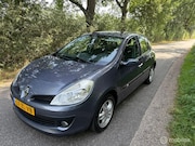 Renault Clio - 1.6-16V Dynamique Automaat