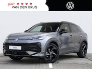 Volkswagen T-Roc - R-Line First Edition 1.5 eTSI 110 kW / 150 PK SUV | Panorama