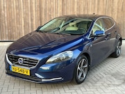 Volvo V40 - 2.0 D2 Ocean Race | XENON | LEDER | PANO |