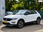 Volkswagen T-Roc - 1.0 TSI Style / Zwart dak / CarPlay / Camera / PDC V+A