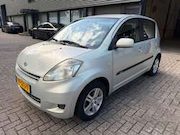 Daihatsu Sirion - 2 1.0-12V Premium