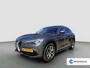 Alfa Romeo Stelvio - 2.0 T 200pk AWD Super | 19'' velgen | Navigatie | Active sus