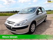 Peugeot 307 - 1.6-16V ACTIE: NU TOT €500 KORTING | | NAP| 5DRS| AIRCO||1E