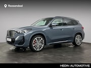 BMW iX1 - eDrive20 67 kWh M Sport Edition | Trekhaak | Glazen panorama