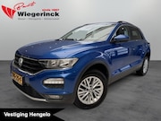 Volkswagen T-Roc - 1.5 TSI Style [ AUTOMAAT I CAMERA I ELEK. KLEP I TREKHAAK I