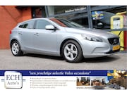 Volvo V40 - 1.6 T3 150 pk Momentum, Navi, Bluetooth, Camera, Trekhaak