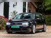 Volkswagen Golf - R32