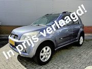 Daihatsu Terios - 1.5-16v Exclusive | 4X4 | Automaat | Airco | Trekhaak | Nett