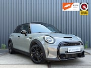 MINI Cooper S - 5-Deurs 2.0 Camden Panoramadak, Sfeer