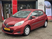 Toyota Yaris - 1.0 VVT-i Now AIRCO TREKHAAK PARK-SENSOREN NL-AUTO