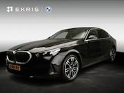 BMW 5-serie - 520 5 Serie Sedan 520i | LED | HUD | Active cruise | T