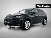 Volkswagen T-Roc - 1.5 eTsi Life First Edition 116 PK Automaat | Nieuwe T-Roc |