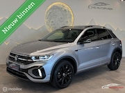 Volkswagen T-Roc - 1.5 TSI 3X R-Line Panorama/Keyless/Black Style