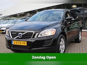 Volvo XC60 - 2.0 D3 Momentum LED_ADAP-CRUIS_BLIZ_PDC V+A_LIJNASIST_CAM